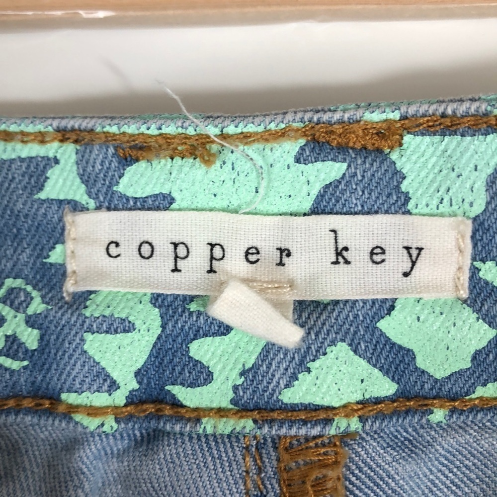 Copper Key Textured Girls Shorts Sz: 14 - Picture 3 of 8
